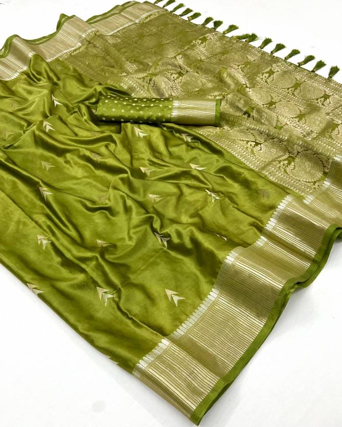SRC Sartin Silk Weaving Non Catalog Designer Sarees Wholesale Shop In Surat